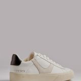 Deportivo beige-negro